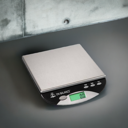 Brew-itCafe Digital Scales, stainless steel platform, easy-to-use function buttons, green backlit display.